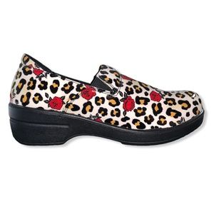 Marilyn Monroe Leopard Rose Nurse Clogs Sz 6-11